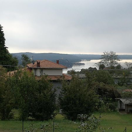 Casale Cadeloro Villa Nebbiuno ภายนอก รูปภาพ
