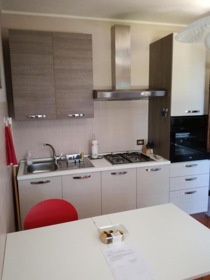 Casale Cadeloro Villa Nebbiuno ภายนอก รูปภาพ