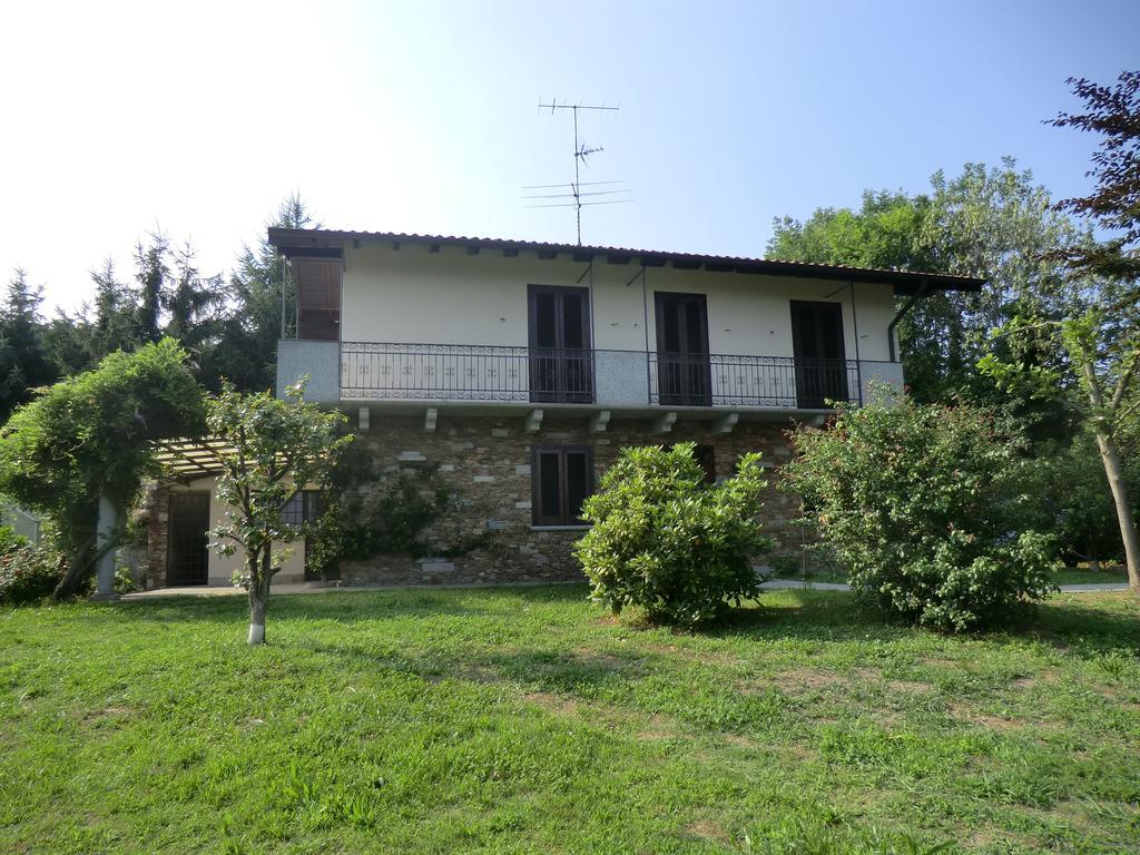 Casale Cadeloro Villa Nebbiuno ภายนอก รูปภาพ