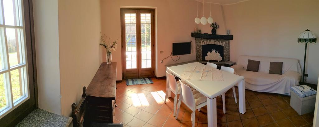 Casale Cadeloro Villa Nebbiuno ภายนอก รูปภาพ